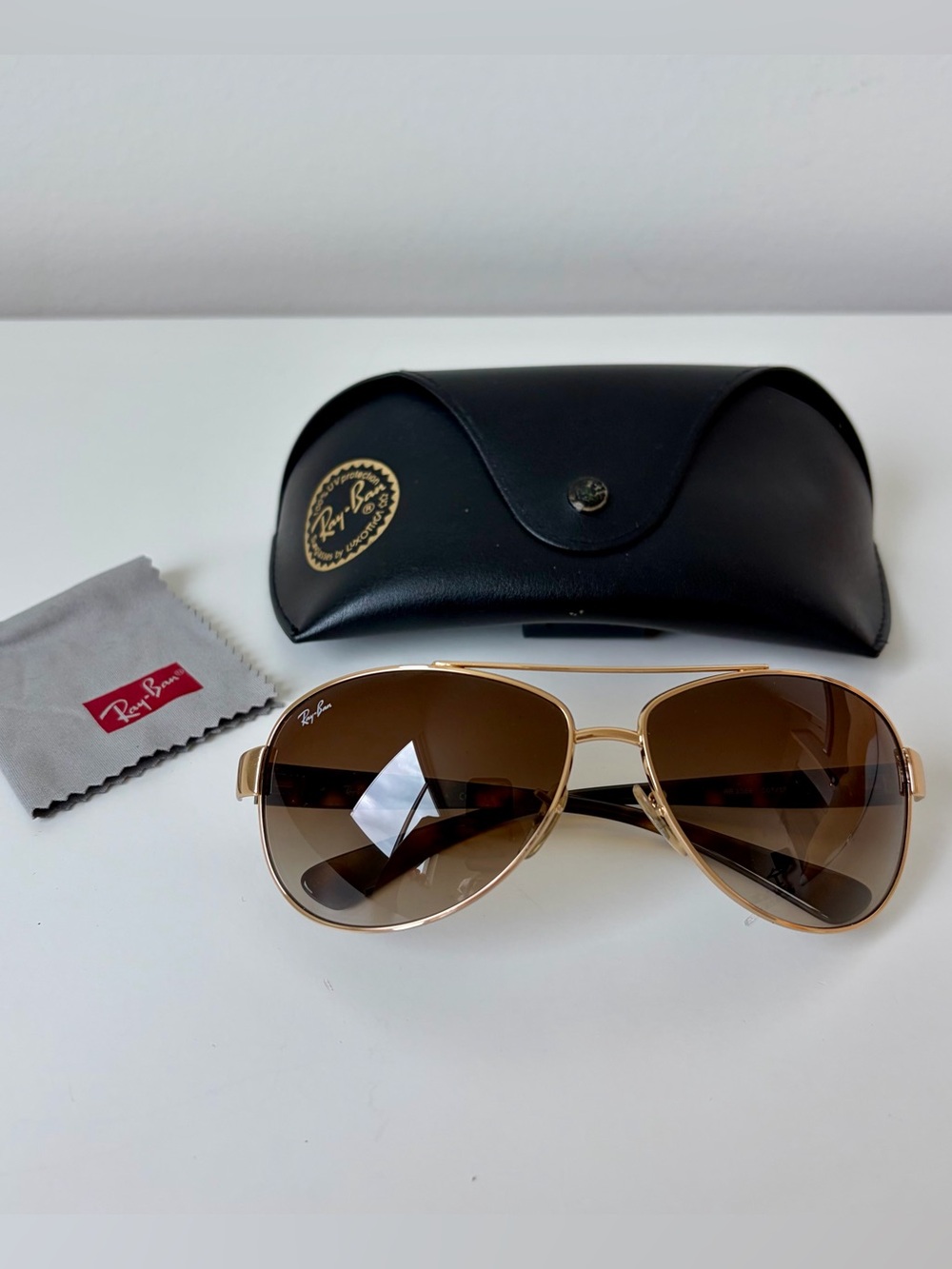 Ray-Ban Men’s Aviator Sunglasses - Gold Frame with Brown Lenses